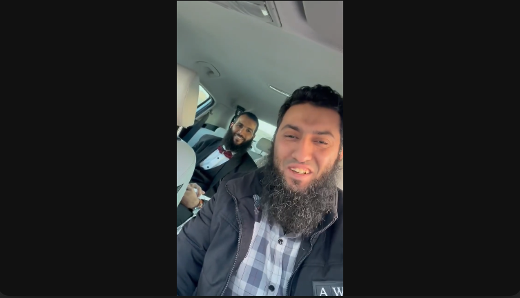 الفيديو الأول